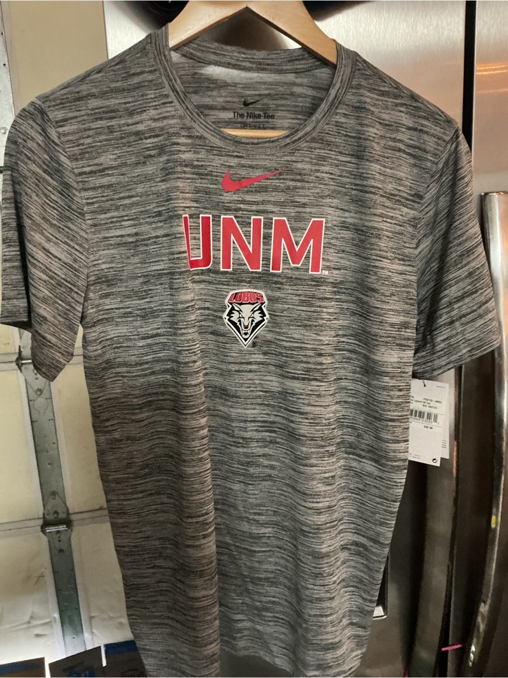Nike Velocity Tee x UNM Lobos NWT Small